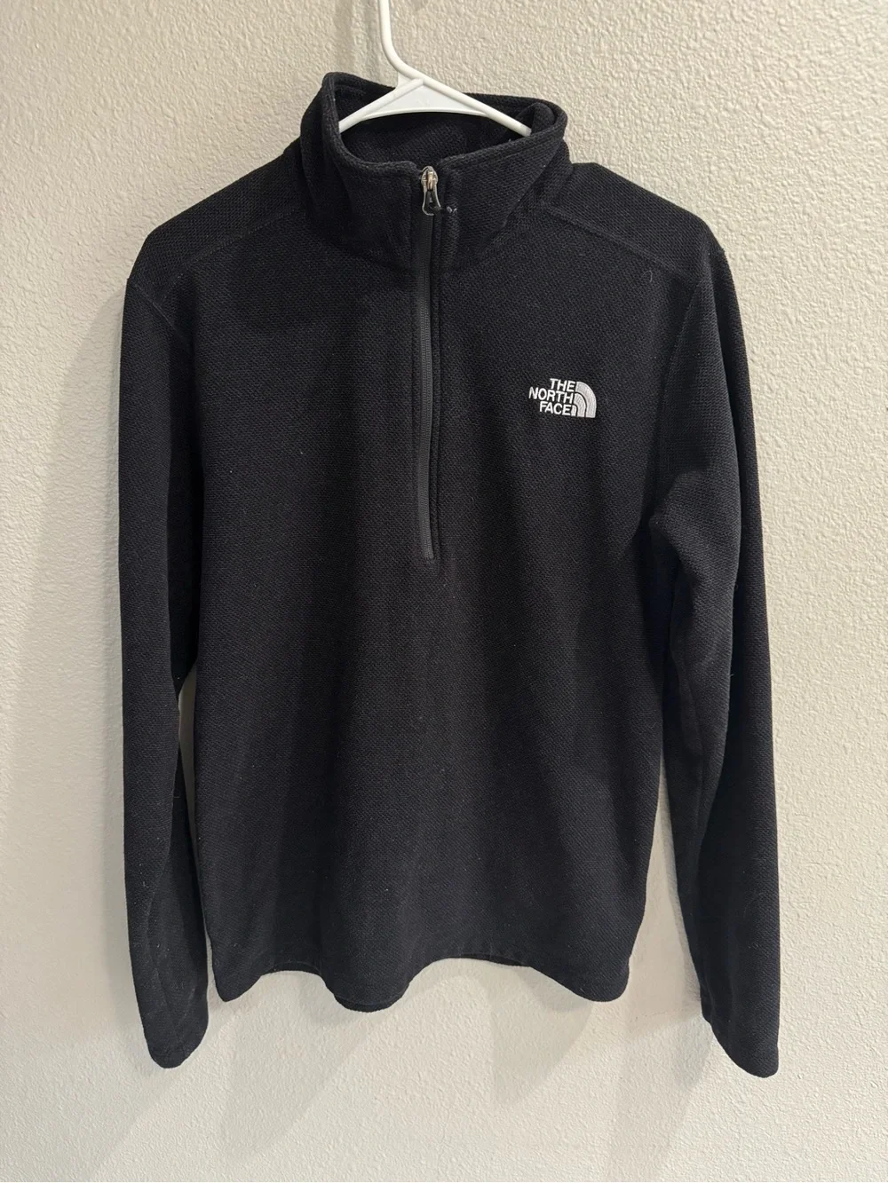 The North face, Textured Cap Rock Sweater in TNF Black Heather size small